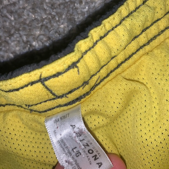 Arizona Gray & Yellow Athletic shorts size L - Picture 5 of 7